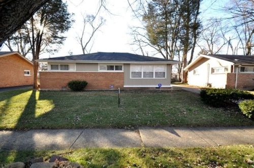 3109 Sussex Ave, Dixmoor, IL 60428-4625