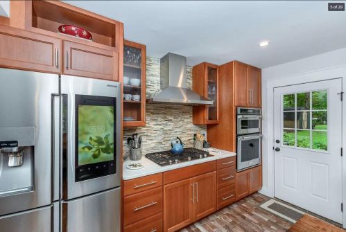 1340 Pocahontas St, Mount Pleasant SC  29464-4421 exterior