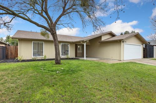 9041 Don Ave, Stockton, CA 95209-1720