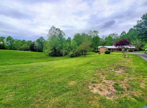 1921 Jacks Shop Rd, Uno, VA 22738-3912