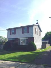 2703 Emerson Ave, Erie, PA 16508-1323