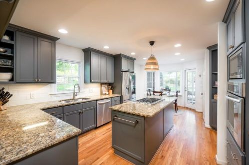 3162 Wicks Lake Dr, Marietta, GA 30062-6766