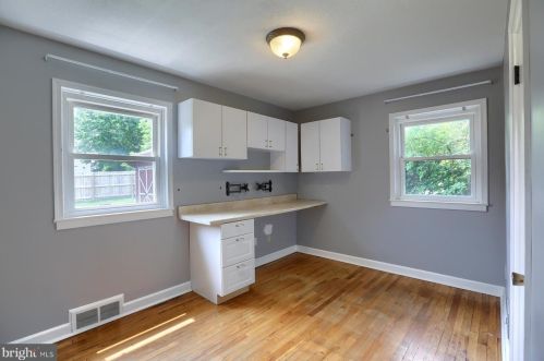 6213 Elaine Ave, Harrisburg PA  17112-1767 exterior