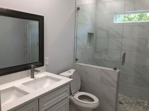 4211 Canada Dr, Dallas TX 75212-1104 exterior