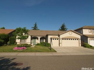 4012 Tierra Lago Dr, Modesto, CA 95356-8743