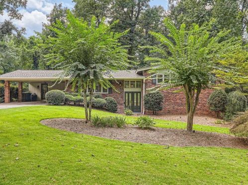 2269 Echo Hl Cir, Atlanta GA  30345-1902 exterior