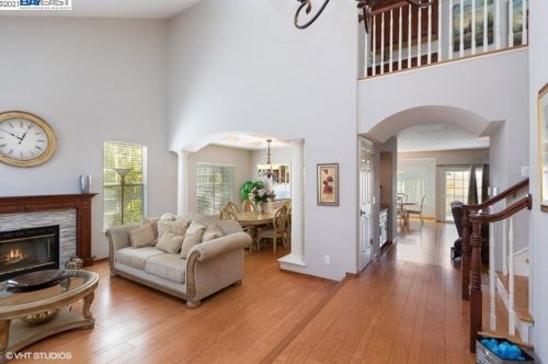 2199 Pappas Pl, Hayward, CA 94542-2369