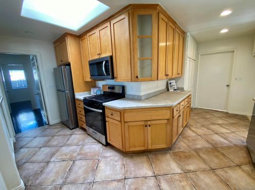 624 Goldenrod St, Escondido, CA 92027-2110