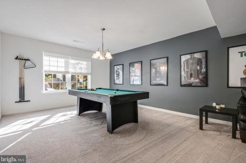 319 Devon Dr, Lancaster PA  17603-4609 exterior