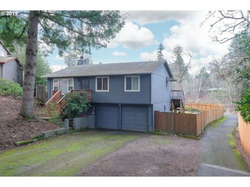 12635 Pathfinder Ct, Portland, OR 97223-5156