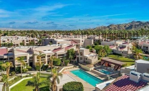 439 Village Sq, Palm Springs, CA 92262-7832
