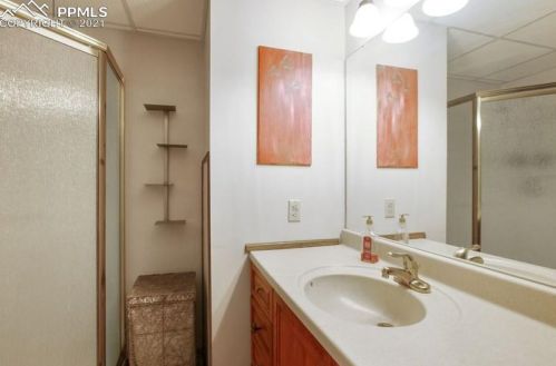 1070 Kings Crown Rd, Woodland Park CO 80863-7732 exterior