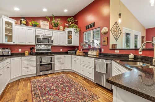 708 Richard Ave, Festus, MO 63028-1077