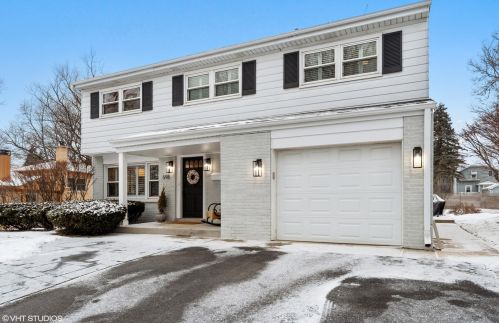 598 Park Plz, Glendale Heights, IL 60137-5718