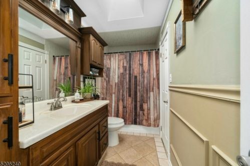 105 Carter Ter, Hackettstown NJ  07840-1002 exterior