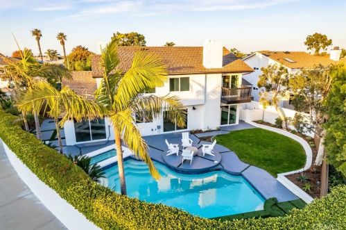 5892 Bellfield Ln, Huntington Beach CA  92648-1041 exterior