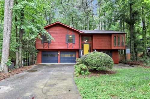 2598 Scalpem Ct, Duluth, GA 30096-4287