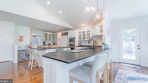 8 Nelson Rdg Rd, Princeton NJ  08540-7426 exterior