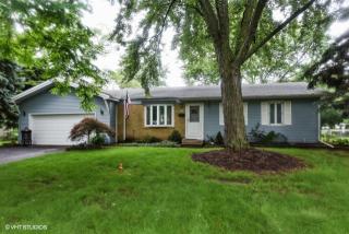 2939 Forest Glen Pkwy, Downers Grove, IL 60517-2713