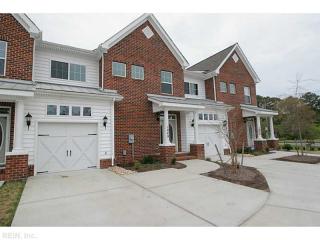 1048 Christiana Cir, Portsmouth, VA 23703-3159