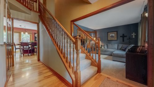 7 Wescott Ct, Lemont IL  60440-9000 exterior