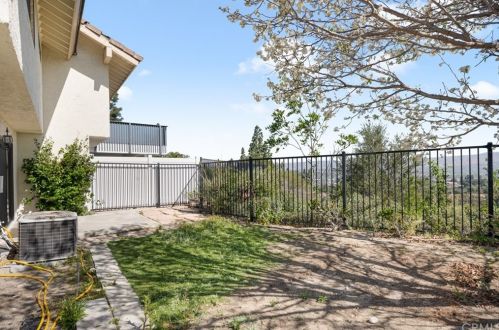 6086 Silverspur Trl, Anaheim CA  92807-4728 exterior