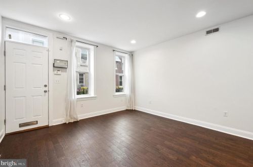 2214 Greenwich St, Philadelphia PA  19146-4207 exterior