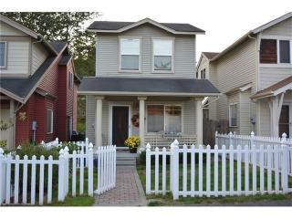 20621 12 Ave, Seattle WA  98198-2615 exterior
