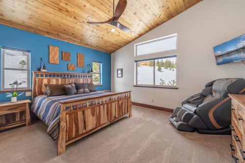14574 Wolfgang Rd, Truckee CA  96161-6905 exterior