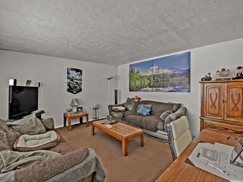 2345 5300, Roy, UT 84067-3435