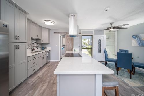 95302 Kahikinui Ct, Mililani, HI