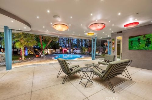 1107 Riviera Dr, Santa Ana CA 92706-1841 exterior