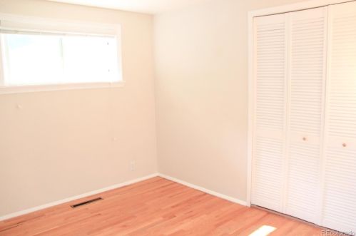 661 Bates Ave, Englewood CO 80113-1663 exterior