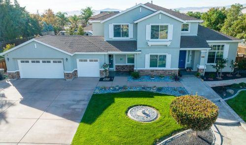 7960 Zilli Dr, Tracy, CA 95304-8153