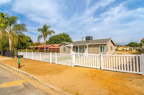 5036 Rutile St, Riverside CA  92509-3593 exterior