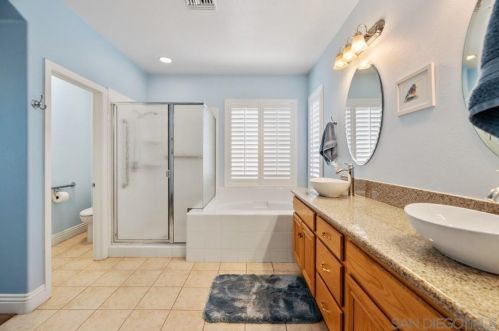 1464 Stanislaus Dr, Chula Vista CA  91913-1478 exterior