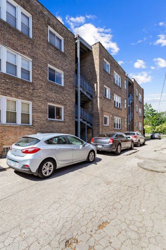 10433 Hale Ave, Chicago, IL 60643-2845