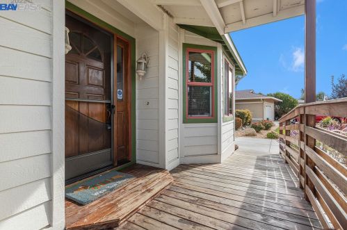 1455 Aster Ln, Livermore, CA 94551-1417
