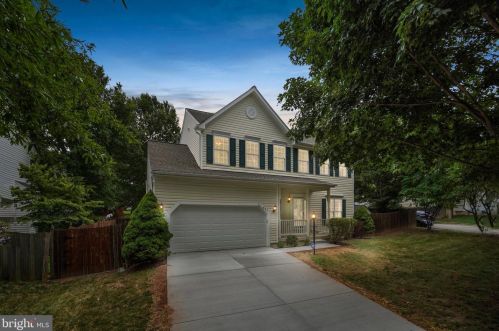 617 Marshall Dr, Leesburg, VA 20176-2347