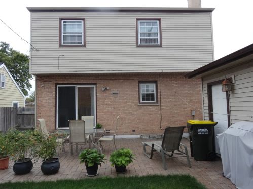 5017 Forster Ave, Schiller Park, IL 60176-1002