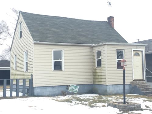 2043 Tennessee St, Gary, IN 46407-2827