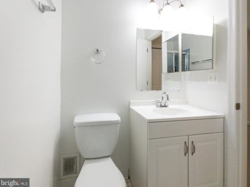 12646 English Orch Ct, Silver Spring MD 20906-3402 exterior