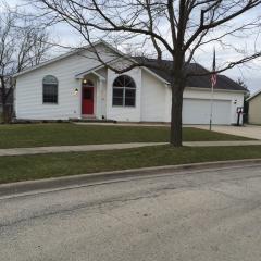 702 Cedar Ln, Genoa, IL 60135-8199