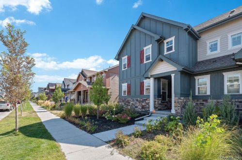 11400 26th Ave, Denver, CO 80010-1235