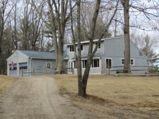29 Lakeview Cir, Greenfield, NH 03047-4528