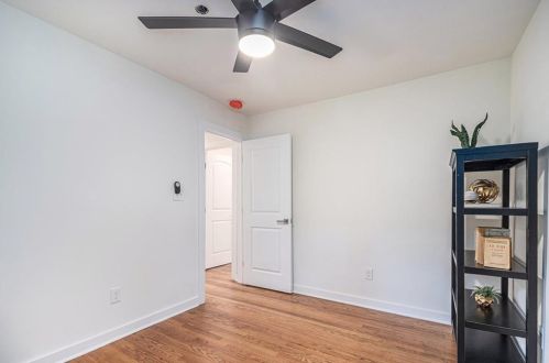 2130 Bolling Brook Dr, Atlanta GA  30311-2516 exterior