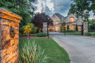 385 Mount Paran Rd, Atlanta GA  30327-4653 exterior