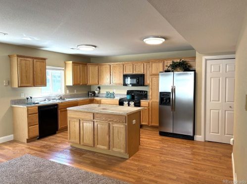 464 21st Ave, Denver, CO 80601-3519