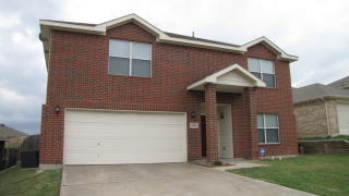 8048 Colbi Ln, Fort Worth TX  76120-5633 exterior