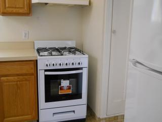 1412 23rd Ave, San Francisco CA  94122-3306 exterior